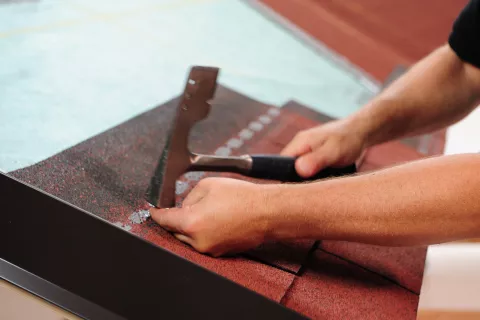 What nails to use for installing roof shingles