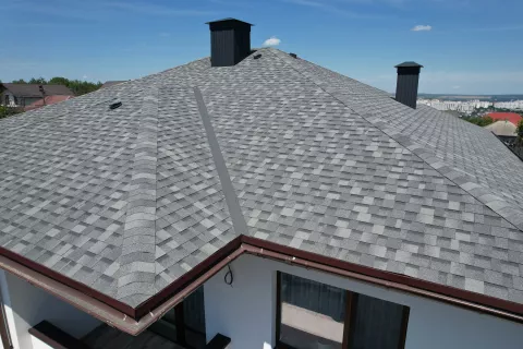 Valley with Armourvalley on shingle roof